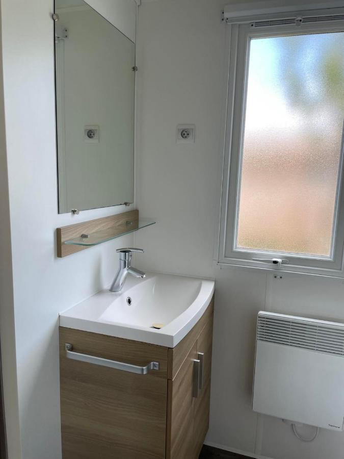 Mobil Home Tout Confort 6 Personnes Avec Wifi Onzain Exterior photo